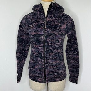 🔹 Lululemon Purple Python Scuba Hoodie